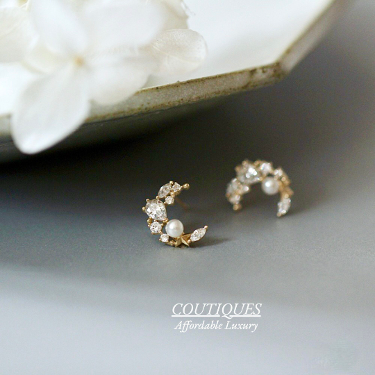 A Pair | Valentines Gift 9K Solid Gold Dainty Natural Pearl Earrings, A pair of Flora earrings, Real Gold Earrings, Sparkly Moon Stud